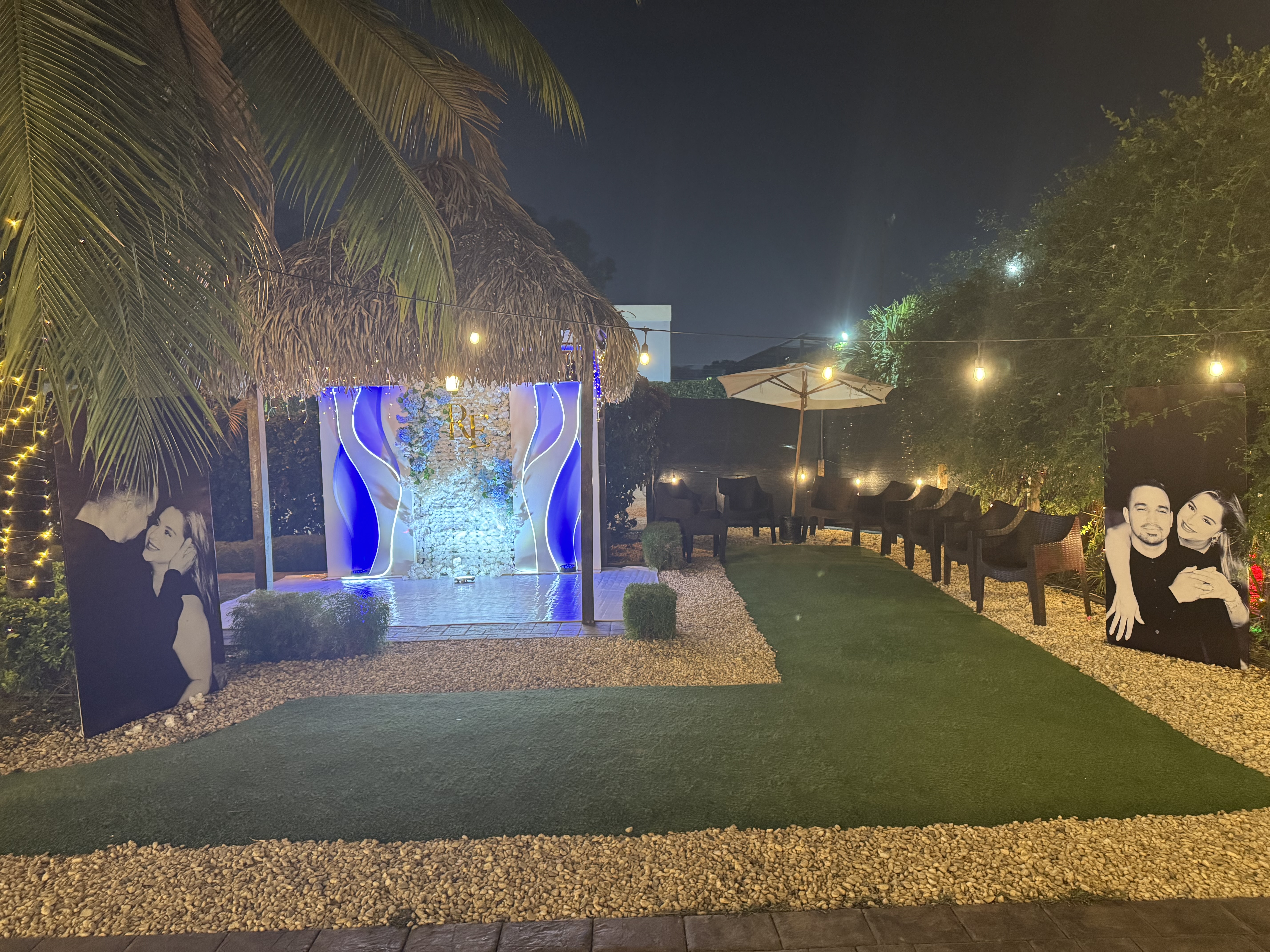 Interior del salón La Choza configurado para celebración